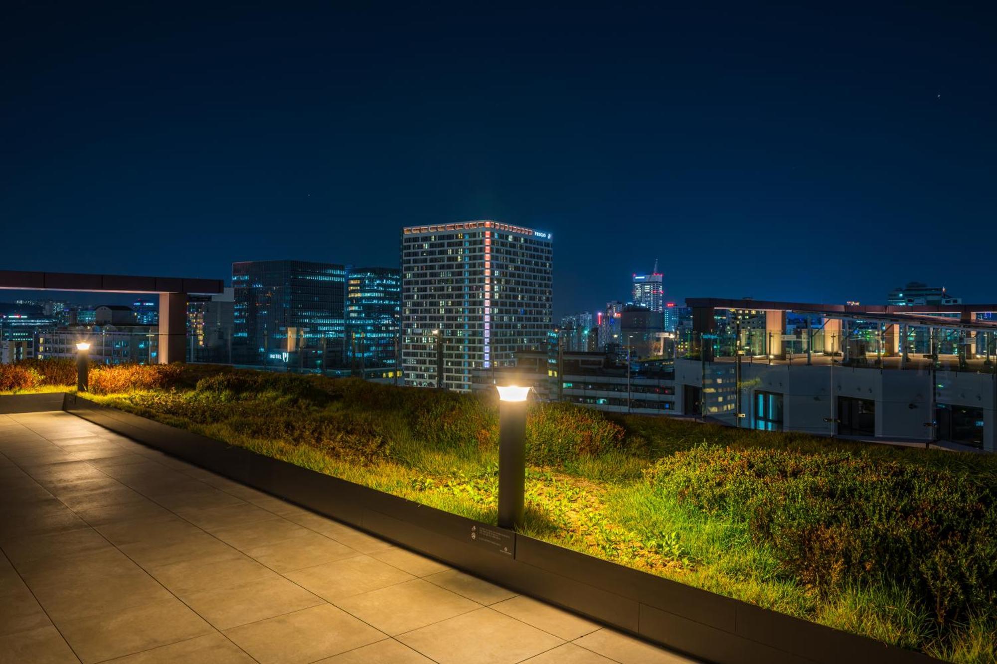 Sollago Myeongdong & 4* Seul